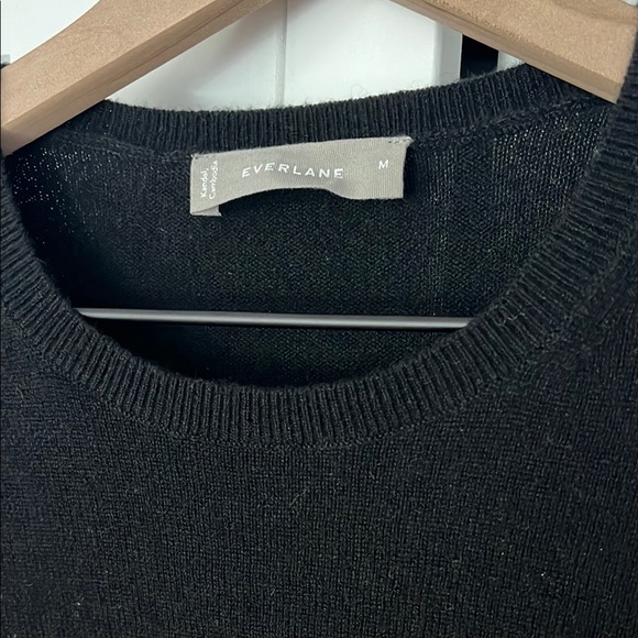 Everlane Women's Cashmere Black Crew Neck Sweater - M - Picture 3 of 5